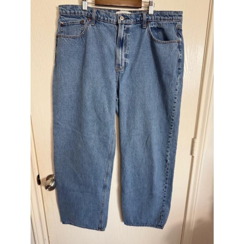 ABERCROMBIE & FITCH The loose high Rise jeans-16 L